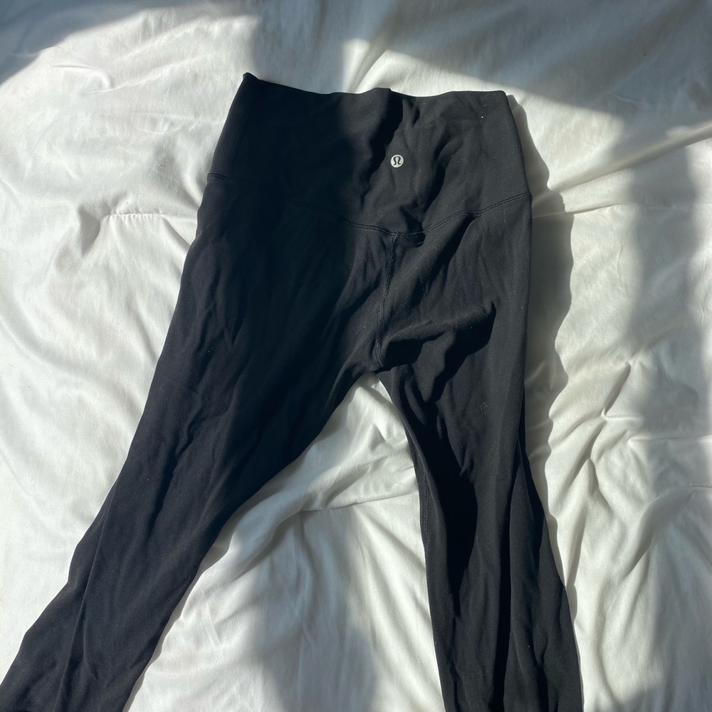 Lululemon cropped black leggings